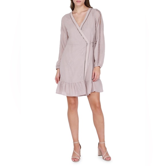 DEX // Crochet Insert Wrap Front Mini Dress // Sz M // BNWT - Picture 1 of 3